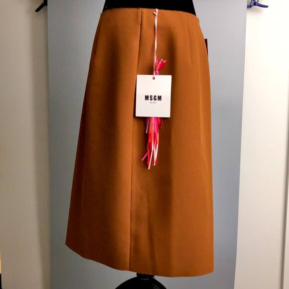 BNWT MSGM Rust Ruffle Skirt, and wrap front with snap - Picture 6 of 11